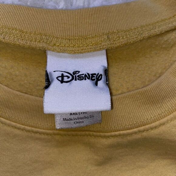 Disney Winnie The Pooh Crewneck Sweater Size XXL - Picture 2 of 3